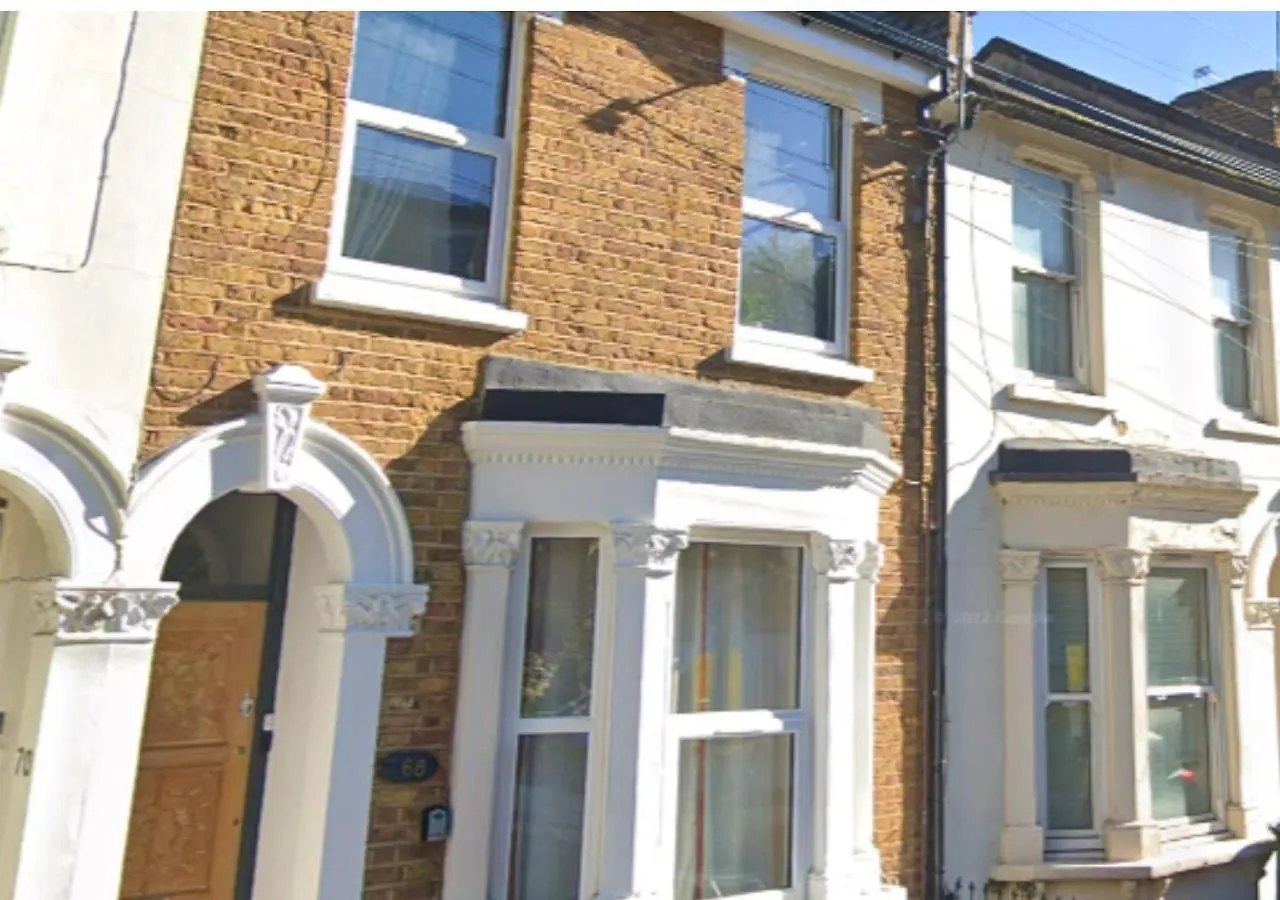 Modern 2 Bedroom Apartment In Peckham London
